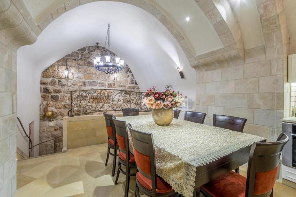 Western Wall Luxury House - Avraham Jeruzsálem Kültér fotó
